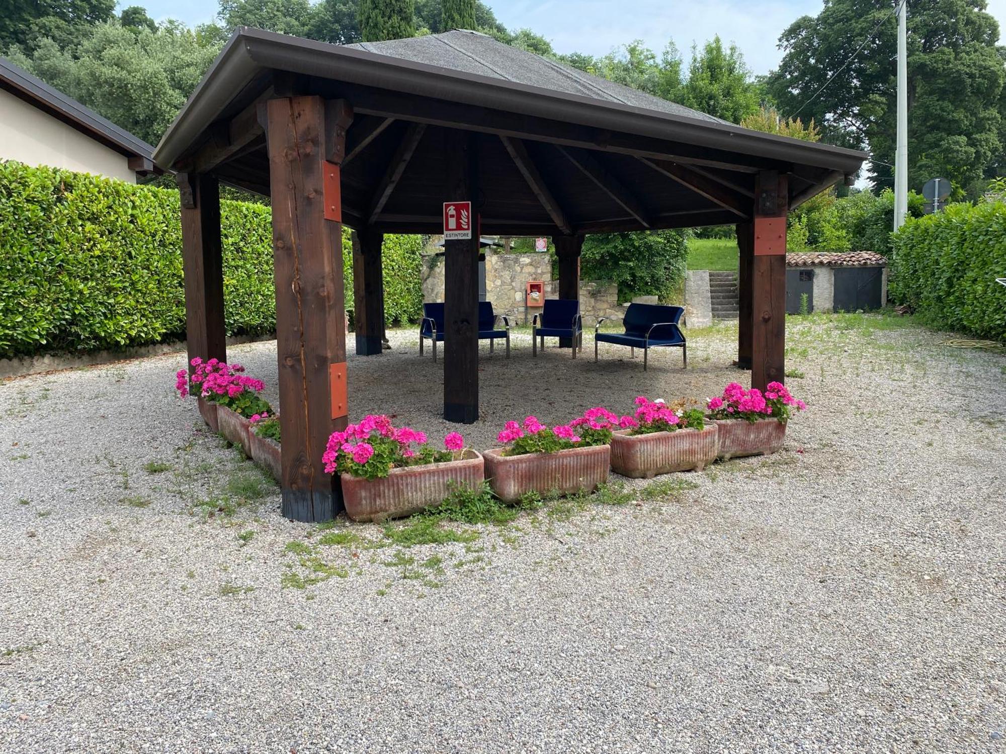 Casa Vacanze Gardiolina 圣菲利斯·德尔·贝纳茨 外观 照片